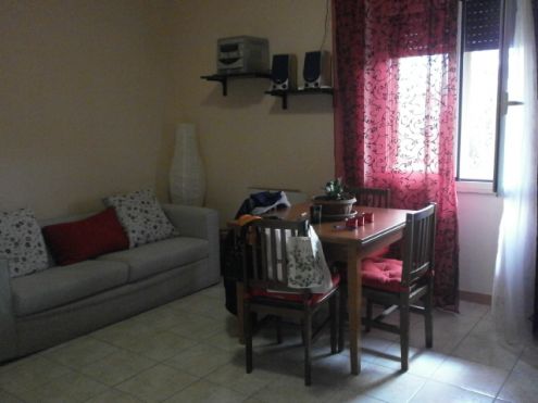 appartamento in vendita a Pomezia in zona Castagnetta