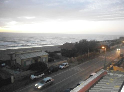 appartamento in vendita a Pomezia in zona Torvaianica