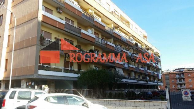 appartamento in vendita a Pomezia in zona Campo Ascolano