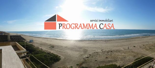 appartamento in vendita a Pomezia in zona Torvaianica