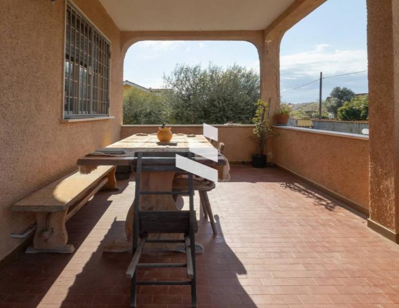 casa indipendente in vendita a Pomezia