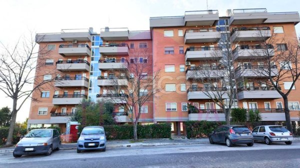 appartamento in vendita a Pomezia