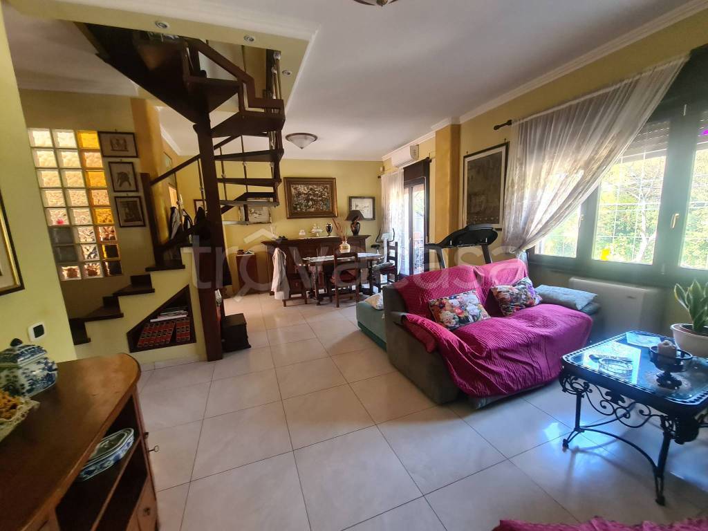 appartamento in vendita a Pomezia