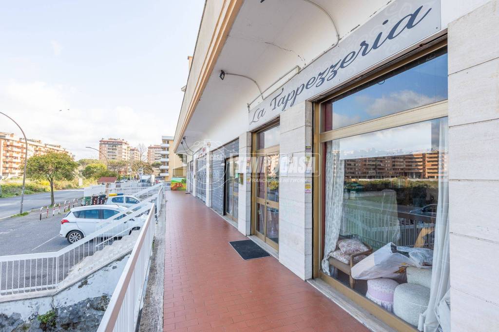 negozio in vendita a Pomezia