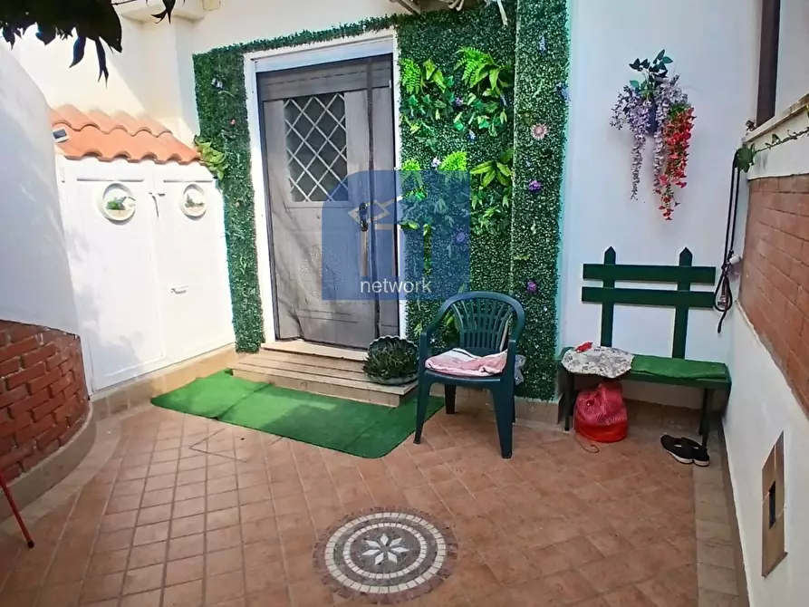 appartamento in vendita a Pomezia in zona Torvaianica