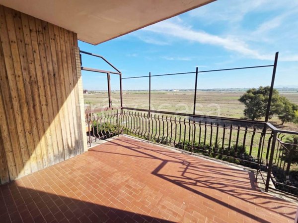 appartamento in vendita a Pomezia in zona Torvaianica