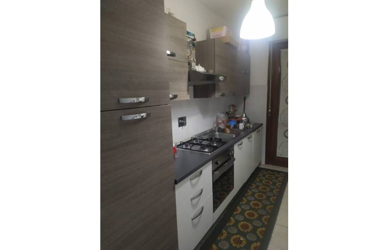 appartamento in vendita a Pomezia in zona Santa Palomba