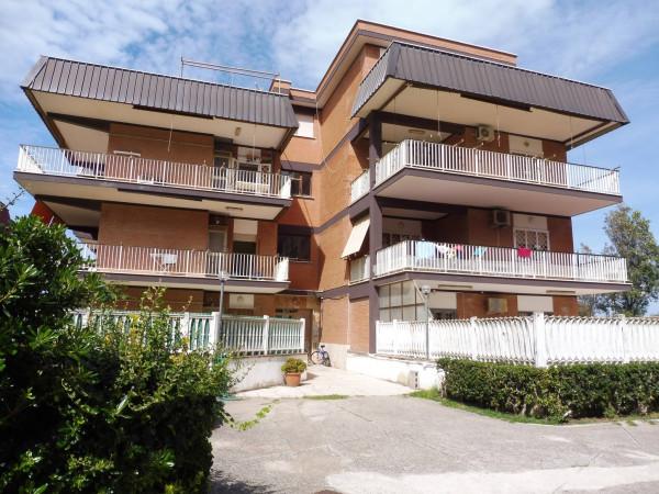 appartamento in vendita a Pomezia in zona Torvaianica