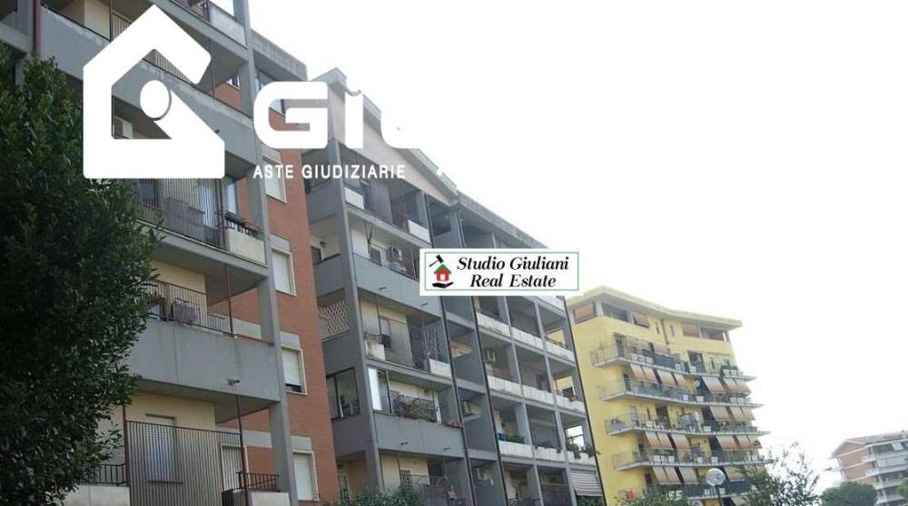 appartamento in vendita a Pomezia