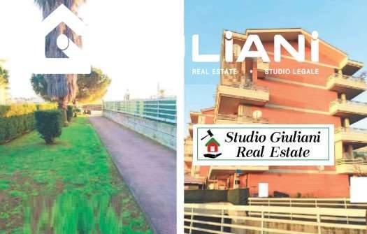 appartamento in vendita a Pomezia in zona Santa Palomba