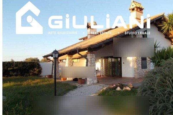 casa indipendente in vendita a Pomezia