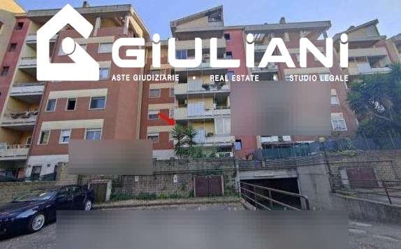 appartamento in vendita a Pomezia in zona Santa Palomba