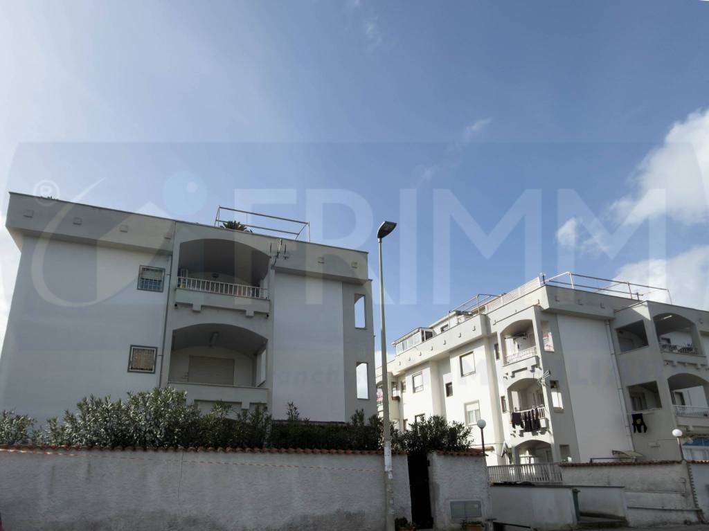 appartamento in vendita a Pomezia in zona Torvaianica