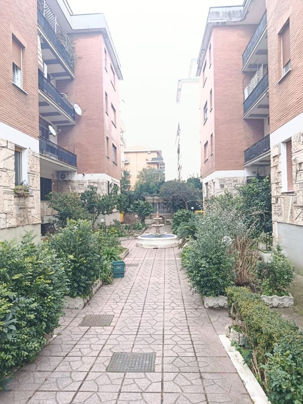 appartamento in vendita a Pomezia