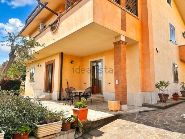 appartamento in vendita a Pomezia