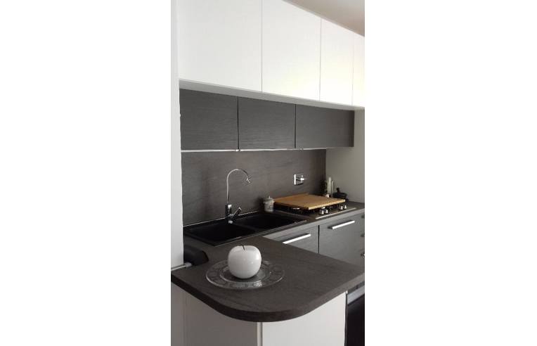 appartamento in vendita a Pomezia