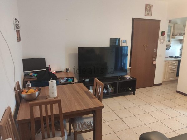 appartamento in vendita a Pomezia in zona Santa Palomba
