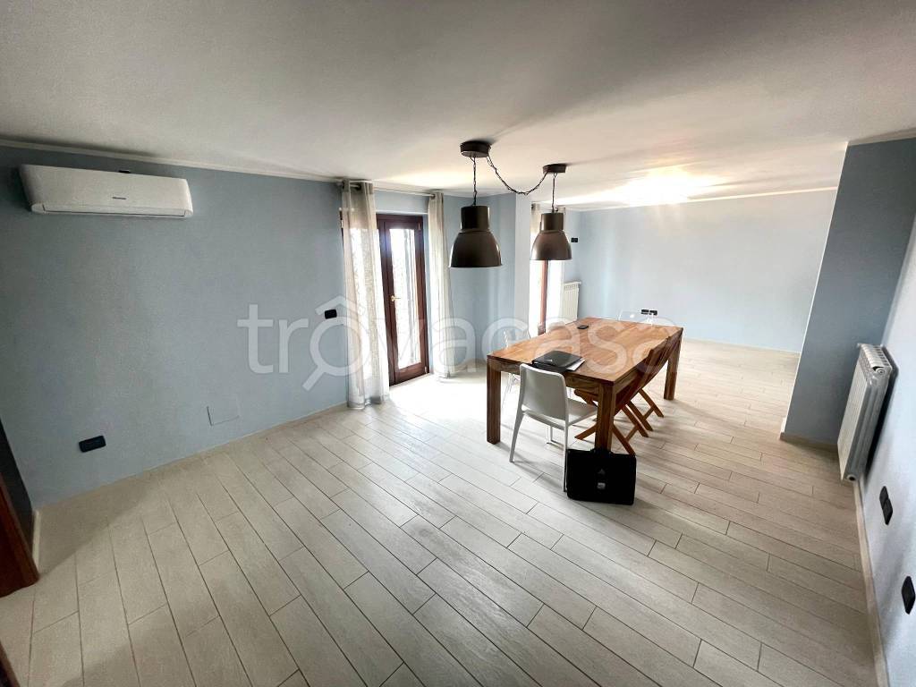 appartamento in vendita a Pomezia