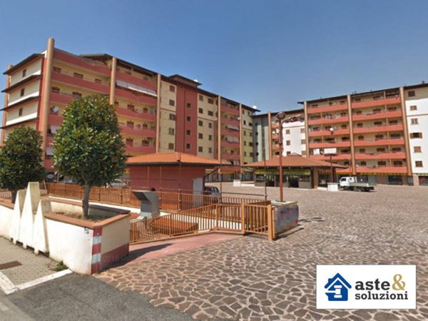 negozio in vendita a Pomezia