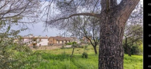 terreno edificabile in vendita a Pomezia in zona Santa Palomba