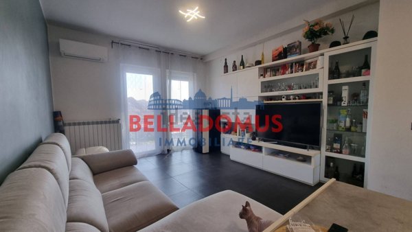 appartamento in vendita a Pomezia in zona Santa Palomba