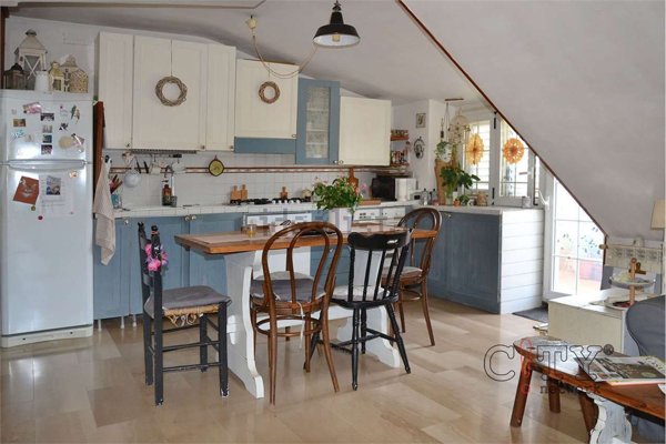 appartamento in vendita a Pomezia in zona Torvaianica