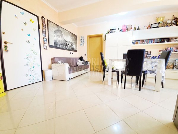 appartamento in vendita a Pomezia in zona Torvaianica