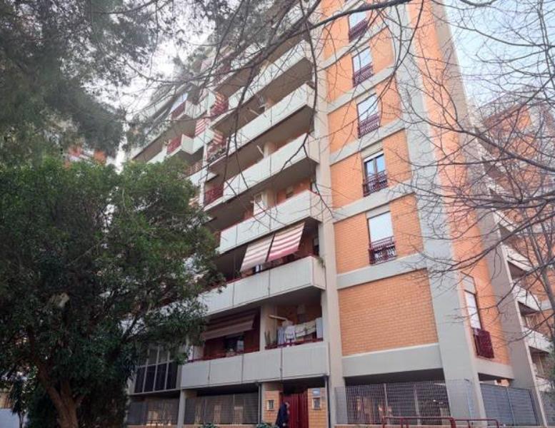 appartamento in vendita a Pomezia in zona Campo Bello