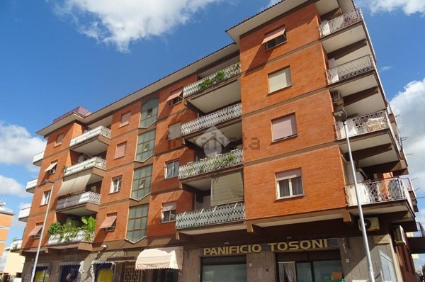 appartamento in vendita a Pomezia