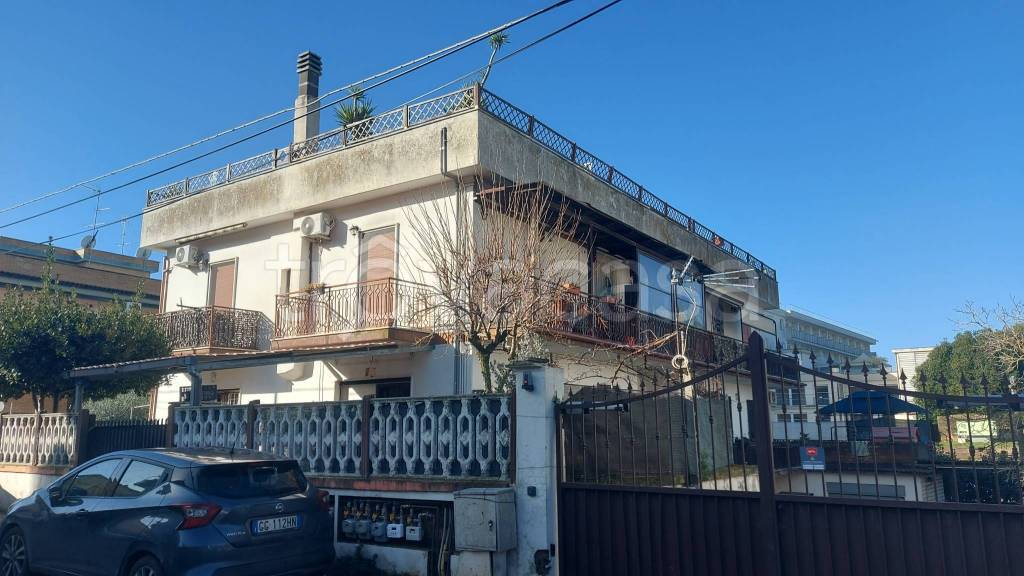 appartamento in vendita a Pomezia