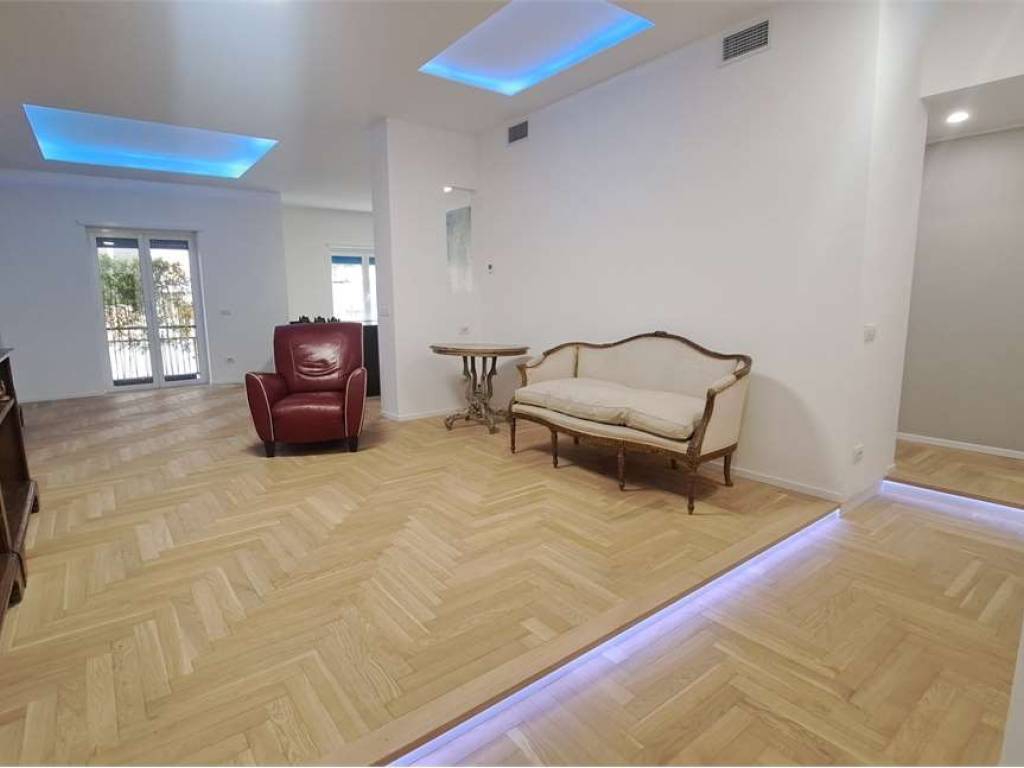 appartamento in vendita a Pomezia