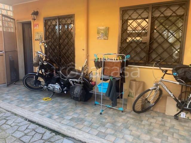 appartamento in vendita a Pomezia in zona Torvaianica