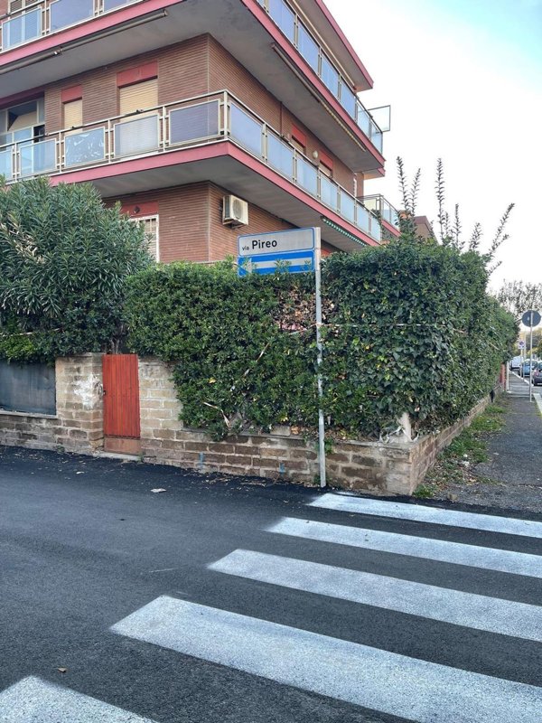 appartamento in vendita a Pomezia in zona Torvaianica