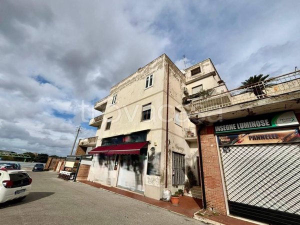 negozio in vendita a Pomezia