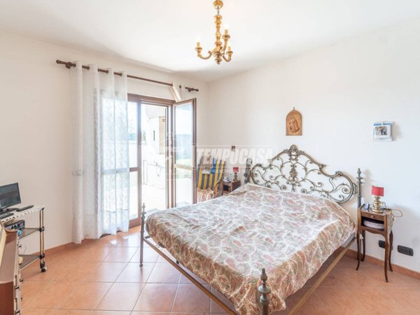 appartamento in vendita a Pomezia in zona Torvaianica