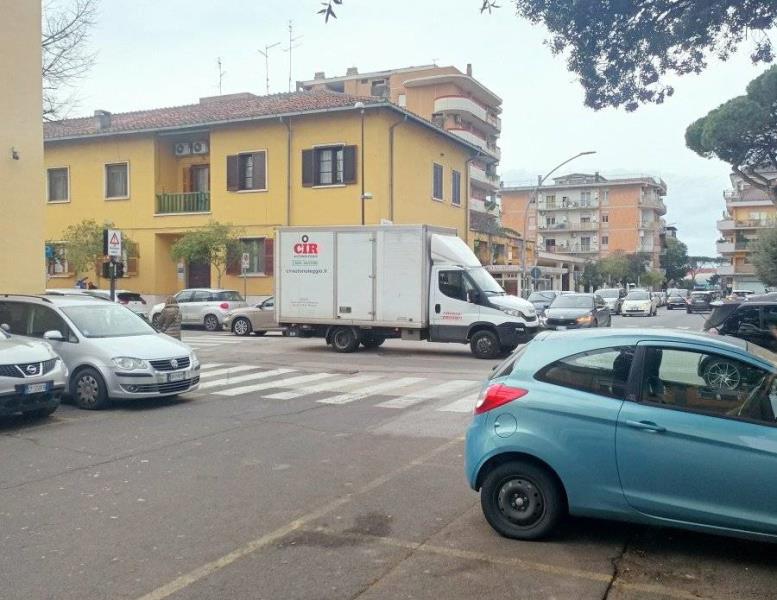 ufficio in vendita a Pomezia
