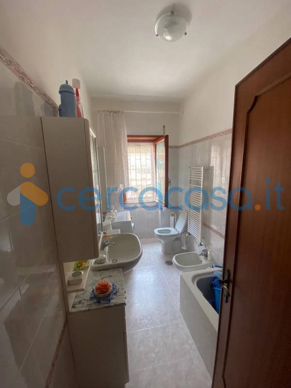 appartamento in vendita a Pomezia in zona Torvaianica