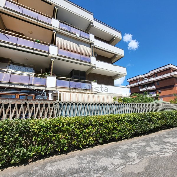 appartamento in vendita a Pomezia