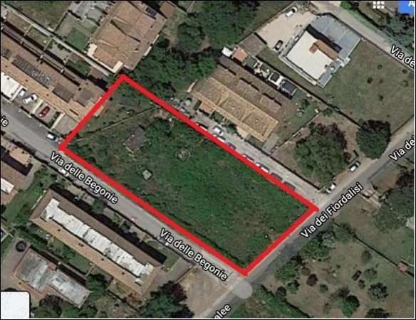 terreno in vendita a Pomezia in zona Campo Jemini