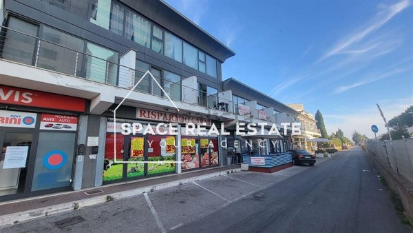 ufficio in vendita a Pomezia