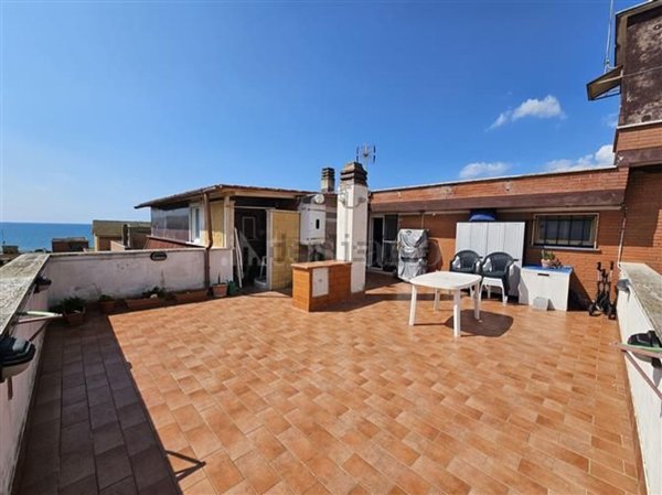 appartamento in vendita a Pomezia