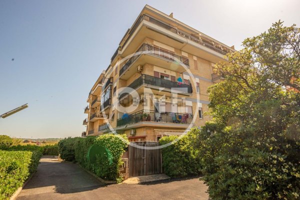 appartamento in vendita a Pomezia in zona Torvaianica