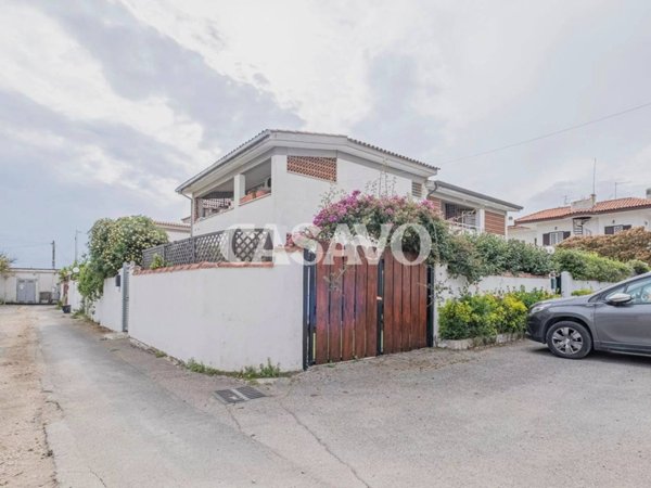 appartamento in vendita a Pomezia in zona Torvaianica