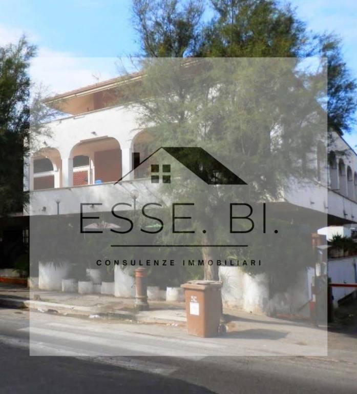 appartamento in vendita a Pomezia in zona Torvaianica