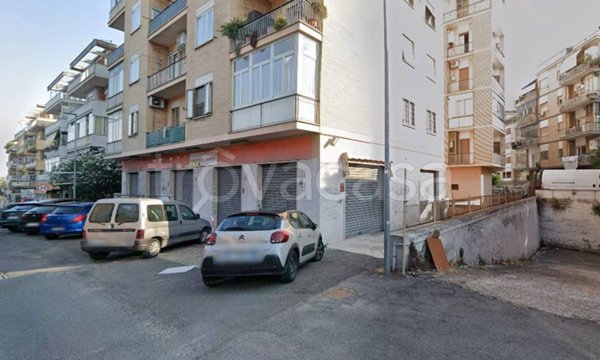 negozio in vendita a Pomezia