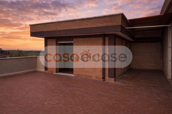 appartamento in vendita a Pomezia in zona Torvaianica