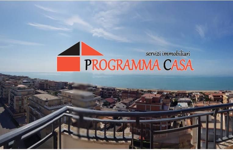 appartamento in vendita a Pomezia in zona Torvaianica