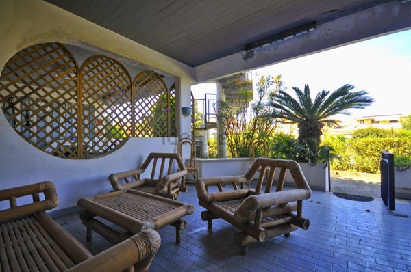 appartamento in vendita a Pomezia in zona Torvaianica