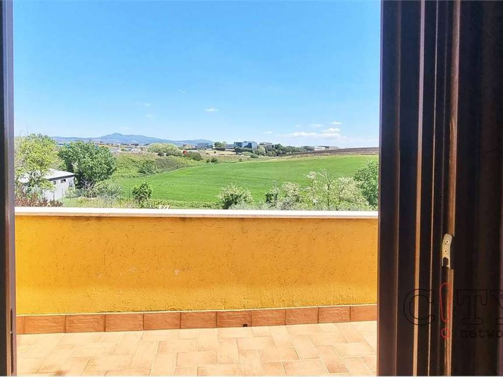 casa indipendente in vendita a Pomezia in zona Castagnetta