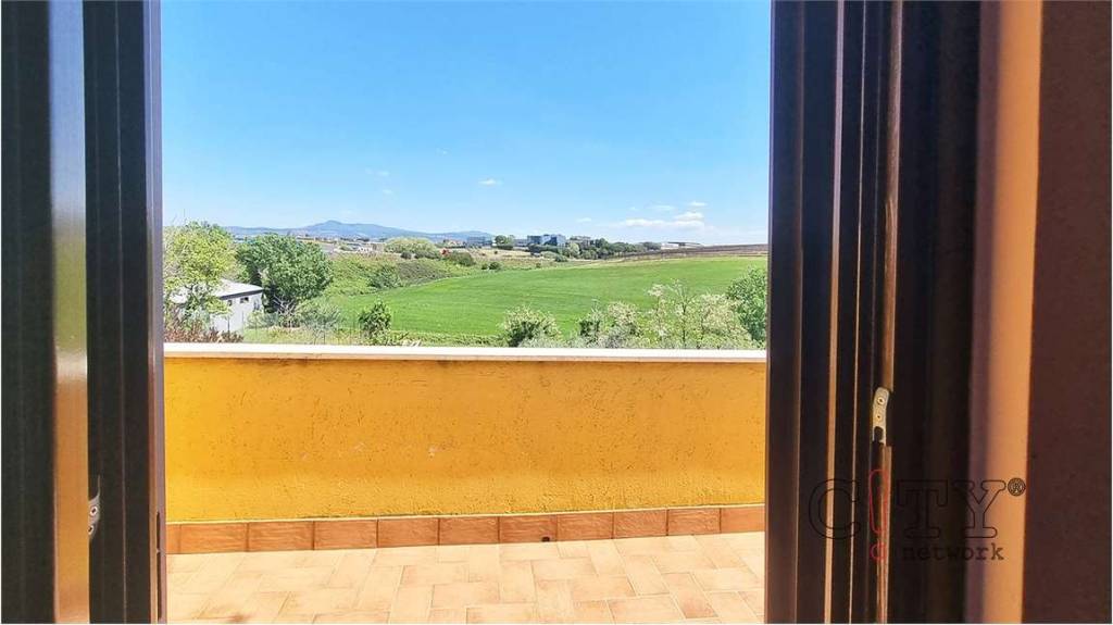 casa indipendente in vendita a Pomezia in zona Castagnetta